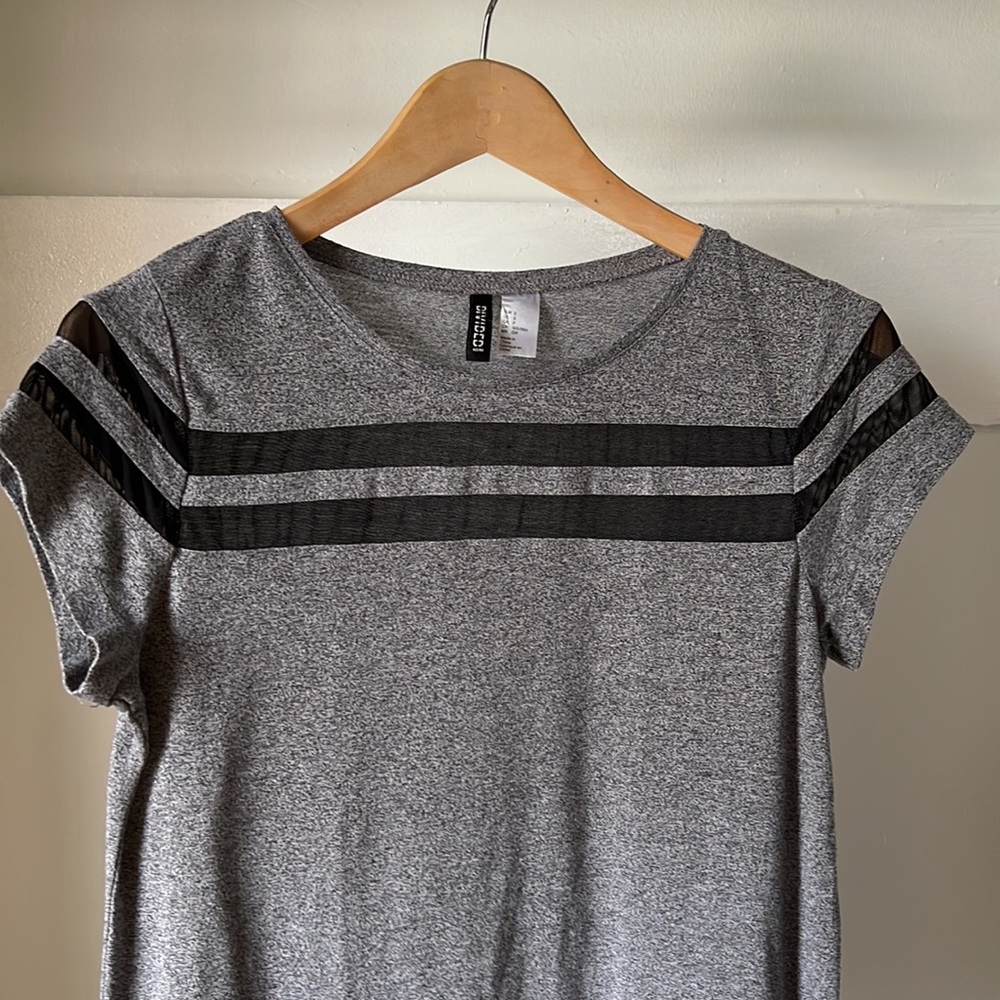 Divided (H&M) t-shirt, mesh panel, heather grey, size S  (BOGO free)